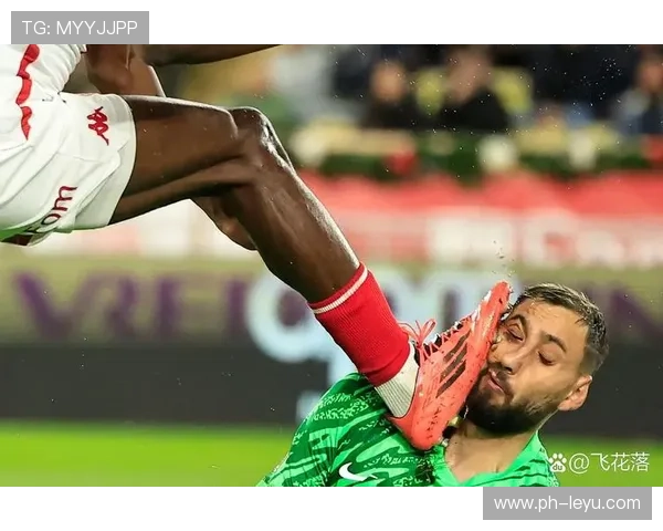 干扰对方视线算犯规吗？足球规则中如何界定行为合理与违规